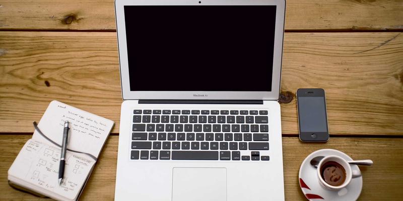 从入门到精通:机车改装、头盔选择与安全驾驶全攻略